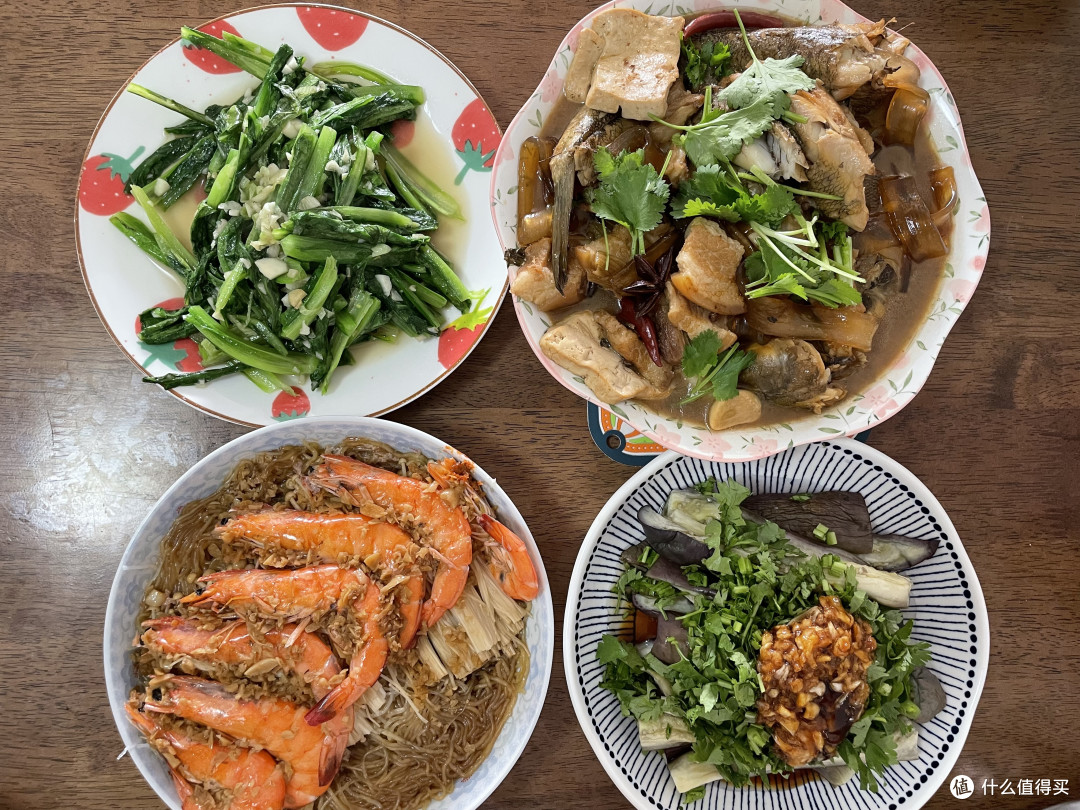 想来我家吃饭的已经排到2023年了~三个人四个菜吃饱又吃好