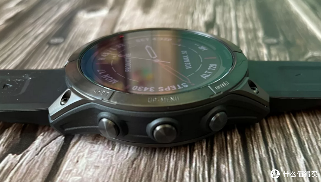 强大的太阳能户外运动手表－佳明 Fenix 7