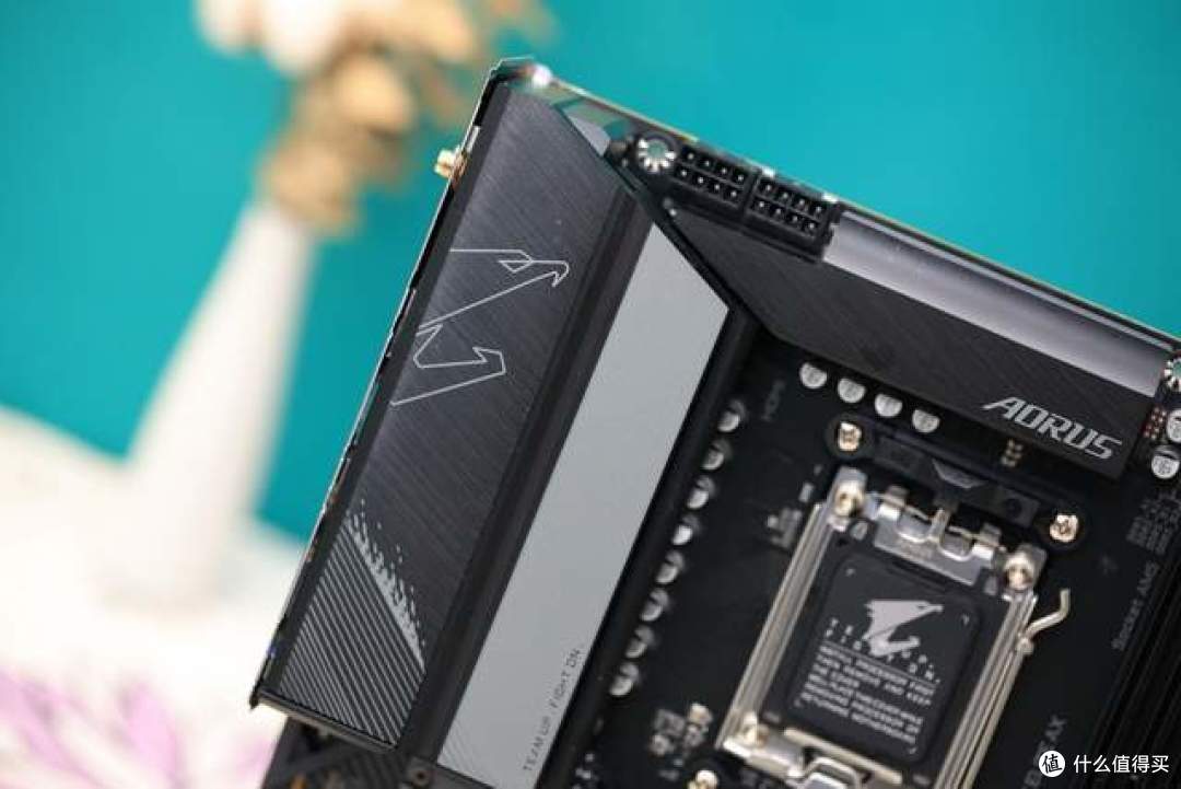 就是这么顶,超豪华供电,技嘉小雕X670 AORUS ELITE AX主板评测体验