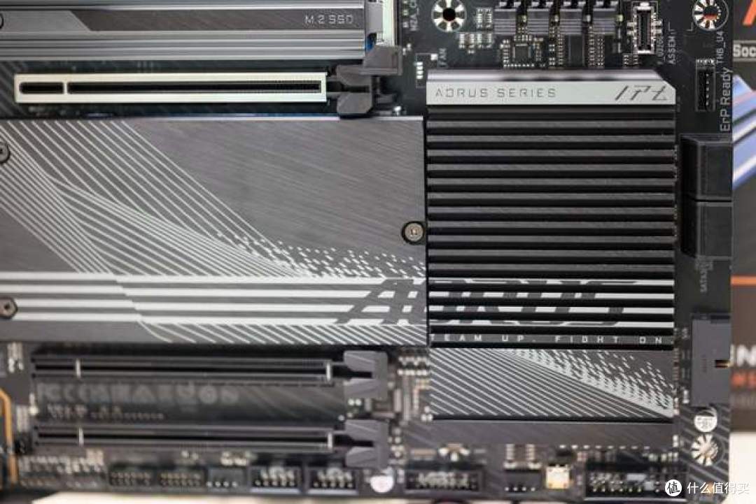 就是这么顶,超豪华供电,技嘉小雕X670 AORUS ELITE AX主板评测体验