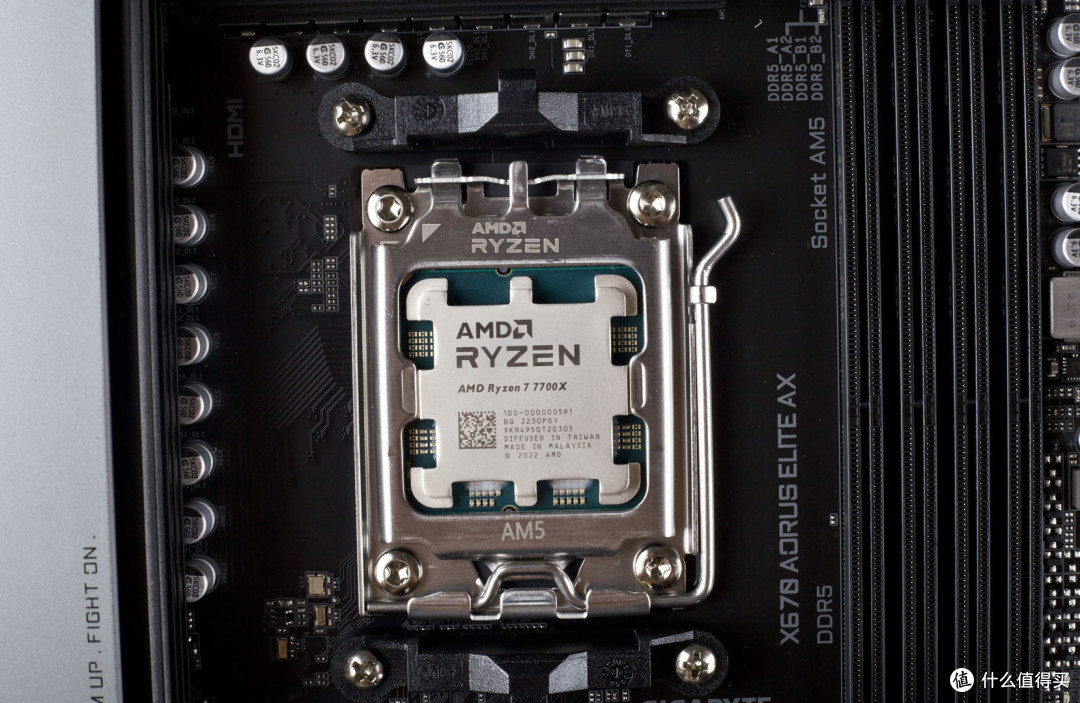 【老黄搞机篇一百五十八】Ryzen7000系列最佳伴侣,技嘉小雕X670 AORUS ELITE AX体验