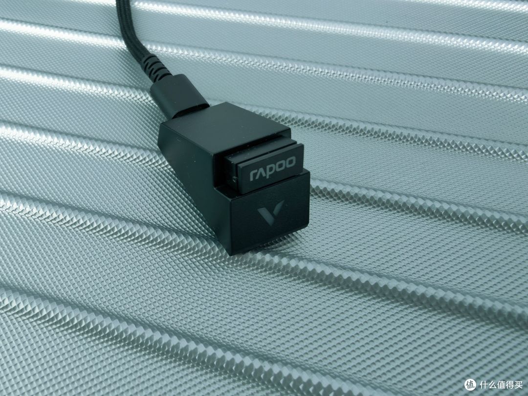 跑车造型,电竞性能,雷柏VT960S无线游戏鼠标测评!