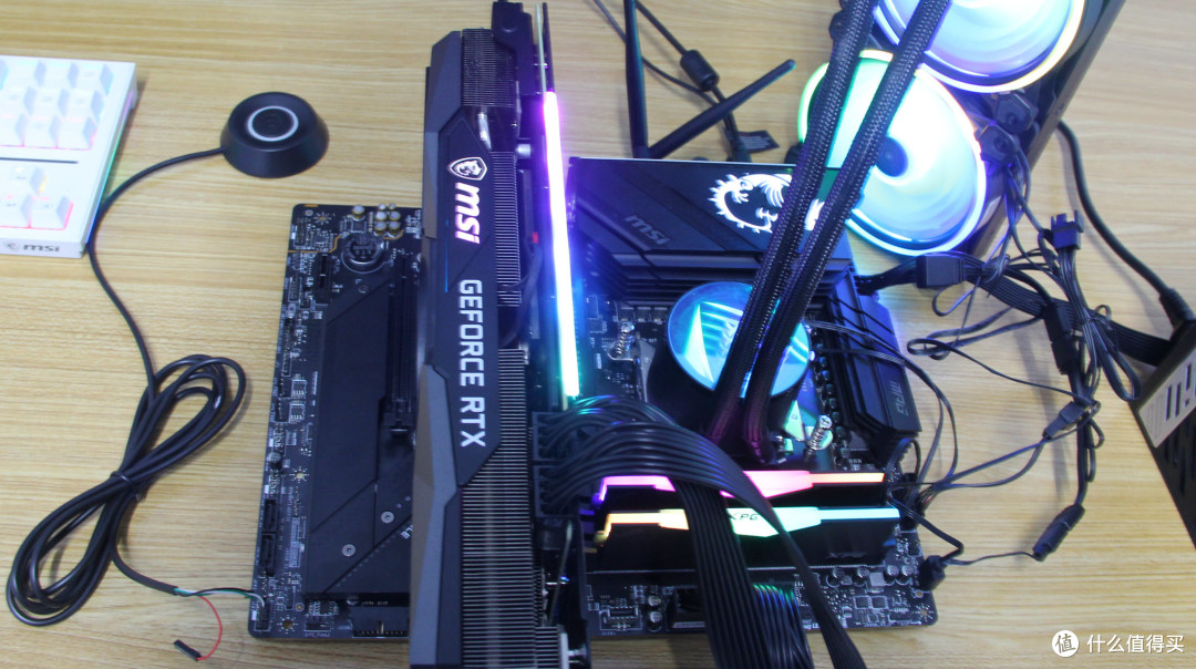 PCIe4.0压根就是纸面跑分王！PCIe3.0固态硬盘更值得推荐