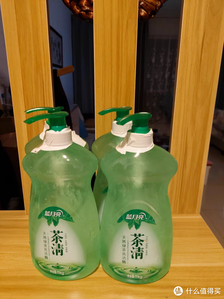 蓝月亮洗洁精，家中必备的生活用品