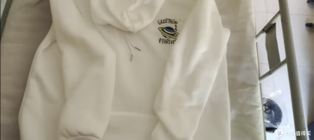 好看的衣服今天它来了