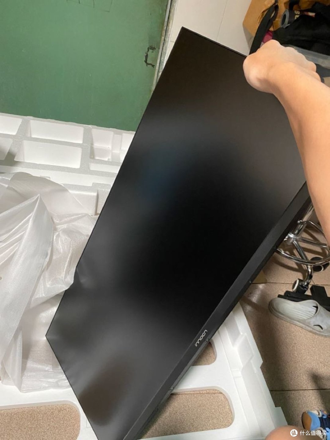 从没用过这么长的-显示器开箱