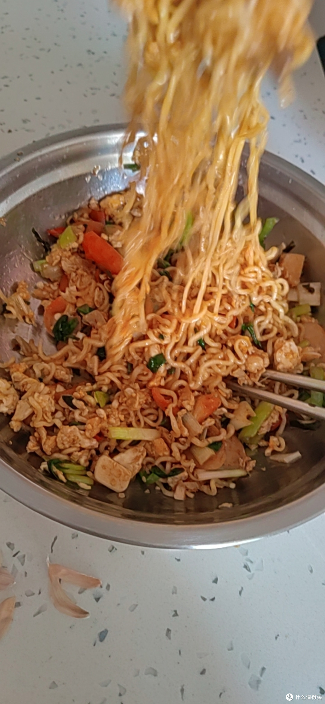 一口方便面一口蒜绝