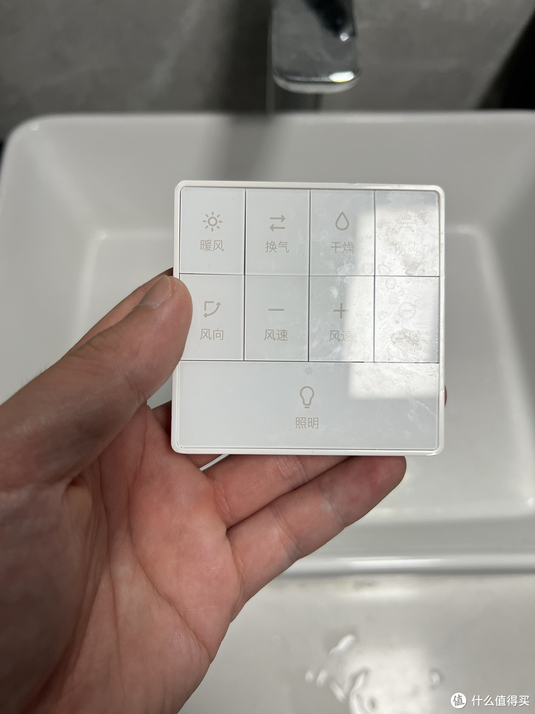 泪崩,Yeelight浴霸蓝牙遥控器频繁离线终于解决!首发众筹用户分享浴霸三年使用体验!