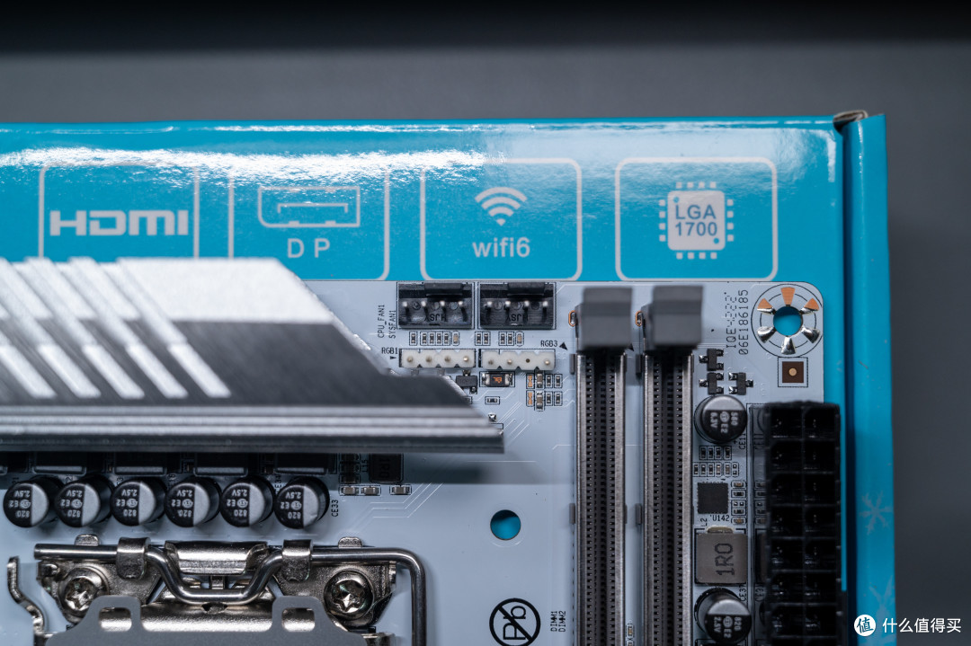 600元纯白双盘位双网口一体IO挡板ITX——寨帮帮主精粤B660I开箱