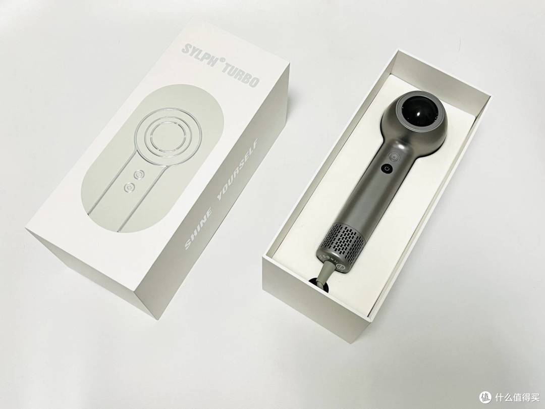 头发告别干枯开叉——仙如SYLPH TURBO吹风机,高转速、超低噪音