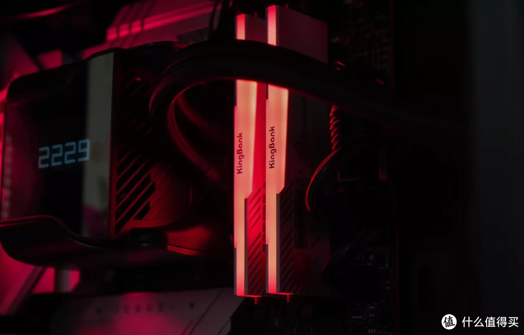 32GB CJR超频颗粒+纯白马甲还不到800?金百达刃系列让DDR4内存内卷了
