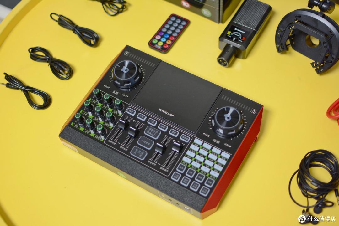 被董宇辉的才华打动,尝试开启直播,十盏灯g10声卡测评