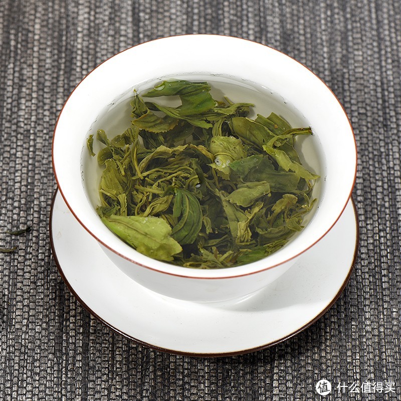 给喜欢绿茶的朋友一个好推荐,峨眉山有机毛峰