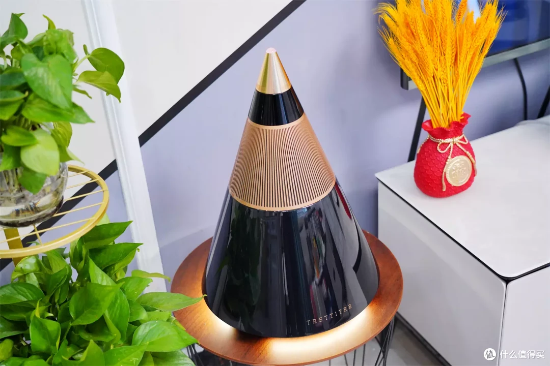 钢琴烤漆工艺?和逸轩一起来看看这个TTT三分频HiFi蓝牙音箱