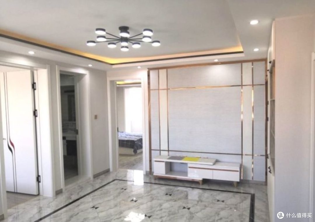 终于买了这套60㎡小户型，硬装8万也装得很漂亮，次卧设计榻榻米