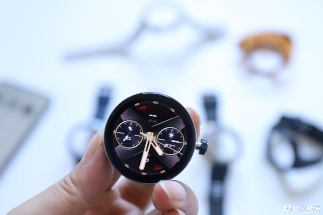 华为WATCH GT Cyber可换壳潮表有多酷?体验之后,我来告诉你答案