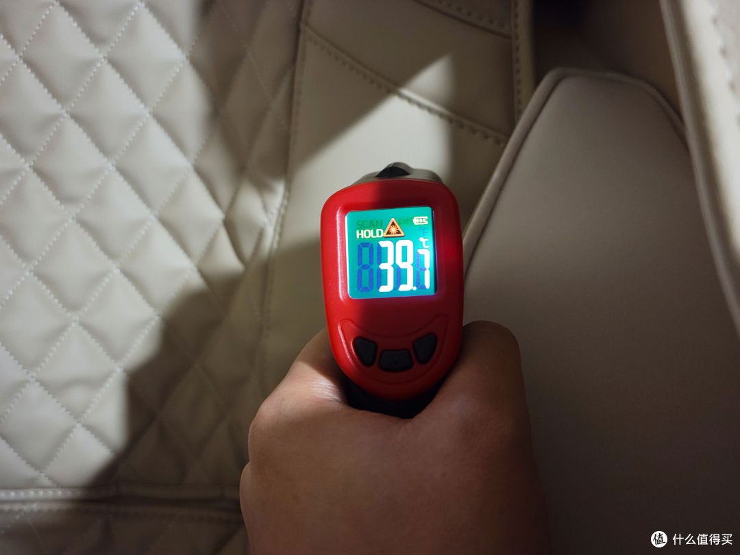 是什么让对象下班就往家里跑?是什么房间内半夜传出舒服的声音?只因家里有了它!奥佳华OG7508Neo!