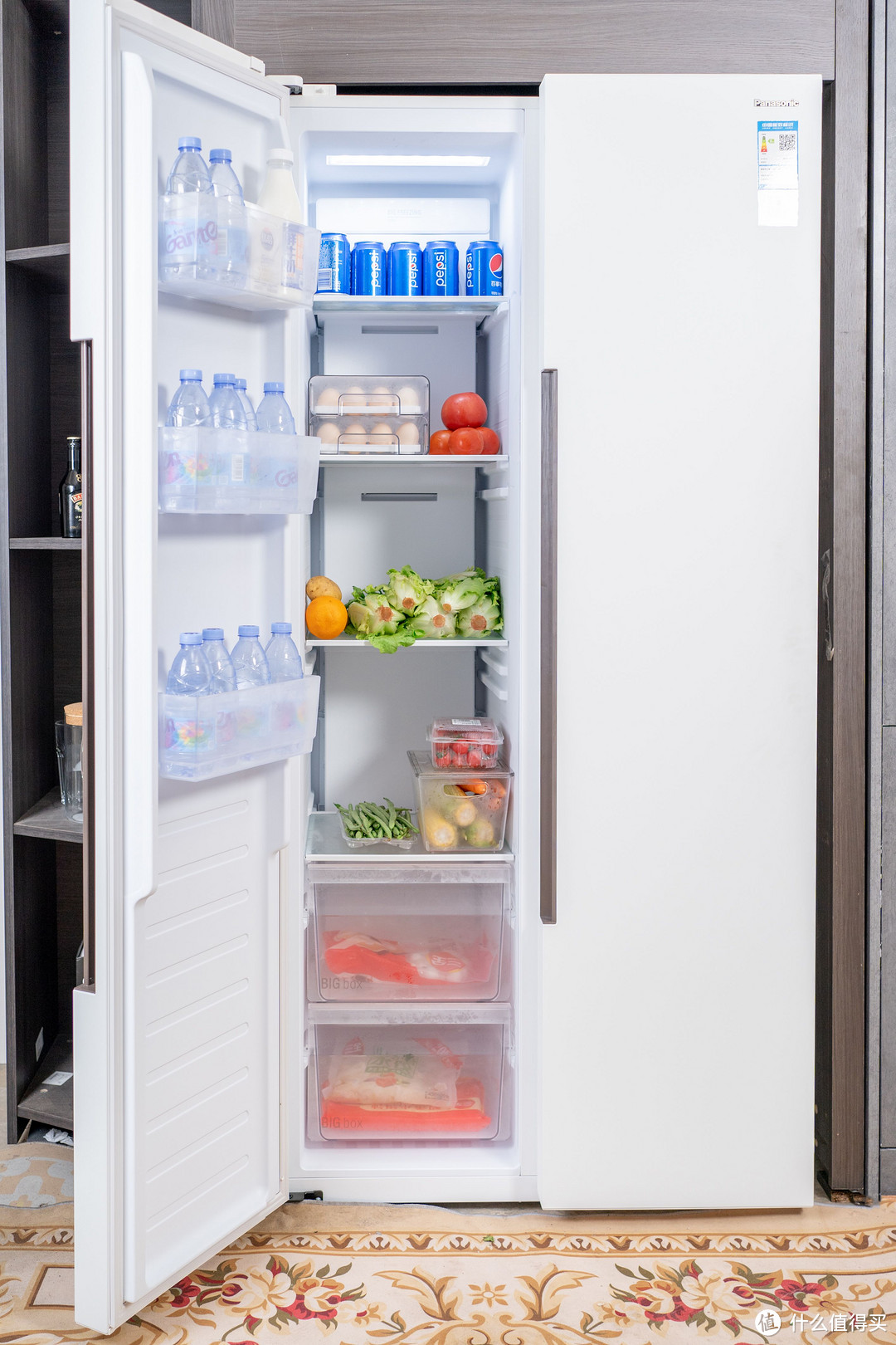 小户型也能买的对开门大冰箱，纤薄机身蕴含大容量