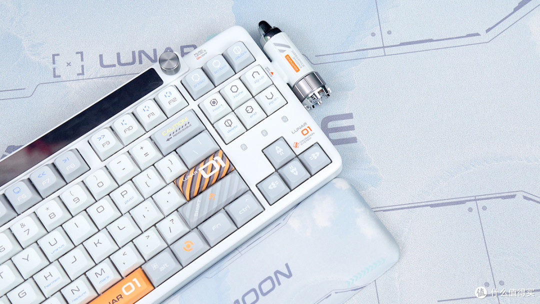 KeysMe Lunar 01三模无线机械键盘评测:炫酷潮玩