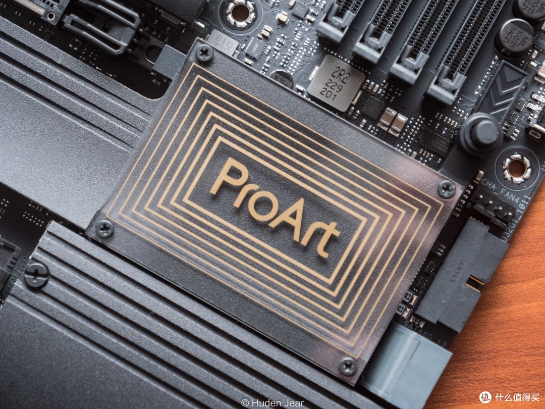 我是PA,人称小WS!华硕ProArt X670E-Creator WIFI开箱拆解