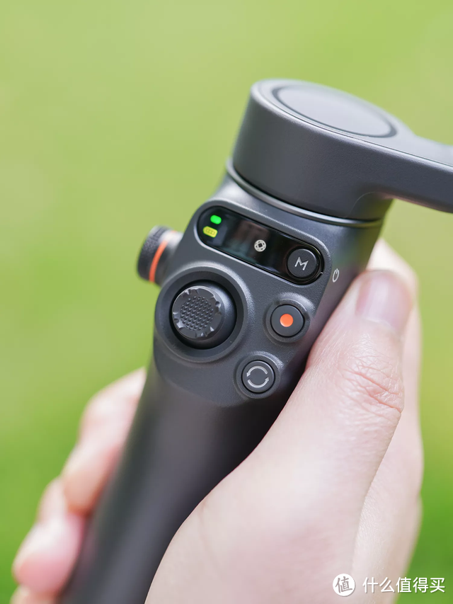 手机稳定器巅峰之作，大疆Osmo Mobile 6到底有哪些升级？