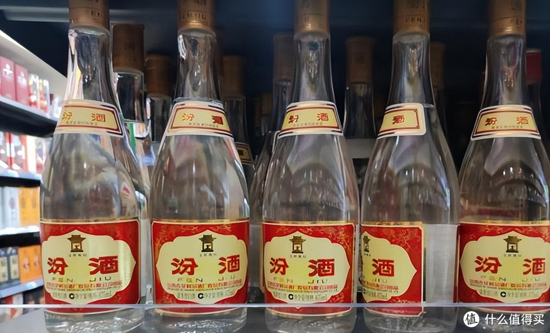 中国“口粮酒”排行榜，经评比，这8款位列前茅，有你家乡的吗