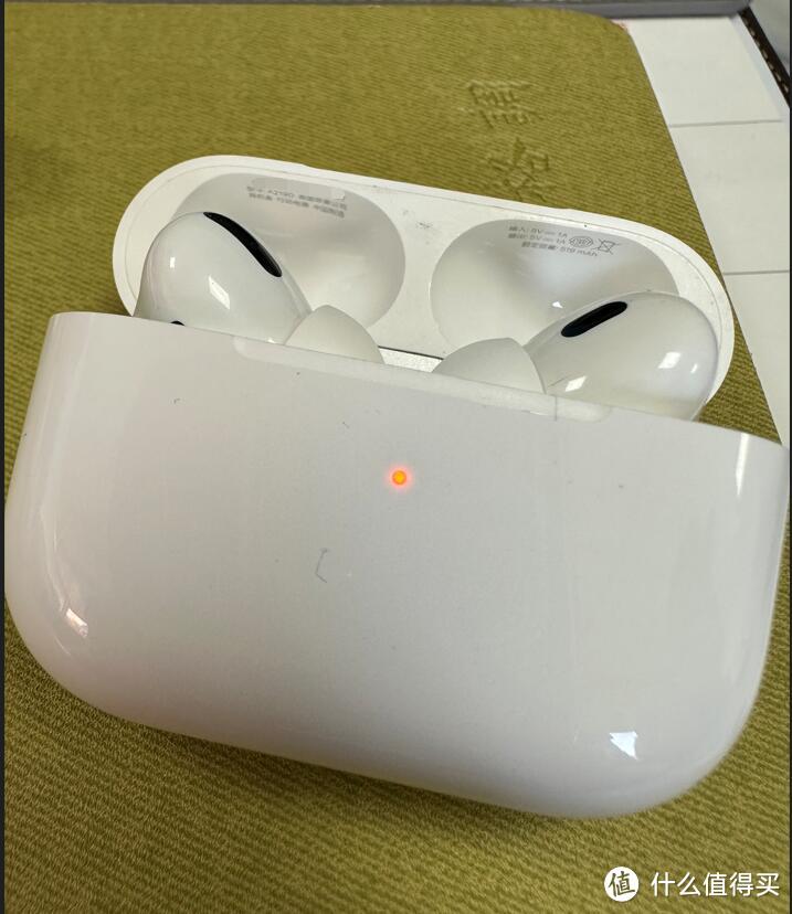 让世界安静下来但是让人没有安全感的Apple AirPods Pro (第二代) 使用1月记