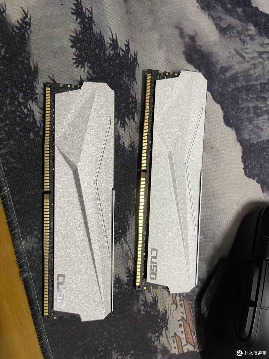 酷兽8G内存条2条，频率3200