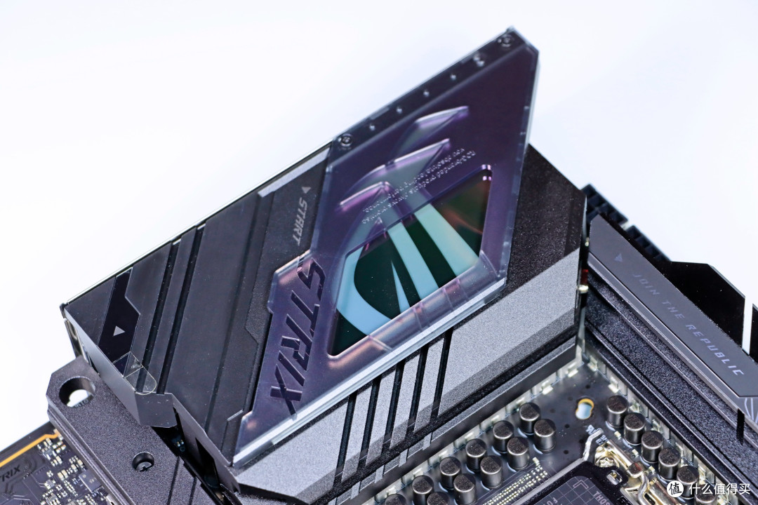i7 13700K + 华硕 ROG Z790-E + 4090 天启 的游戏 + 专业性能全方位测试（VS 3090Ti）