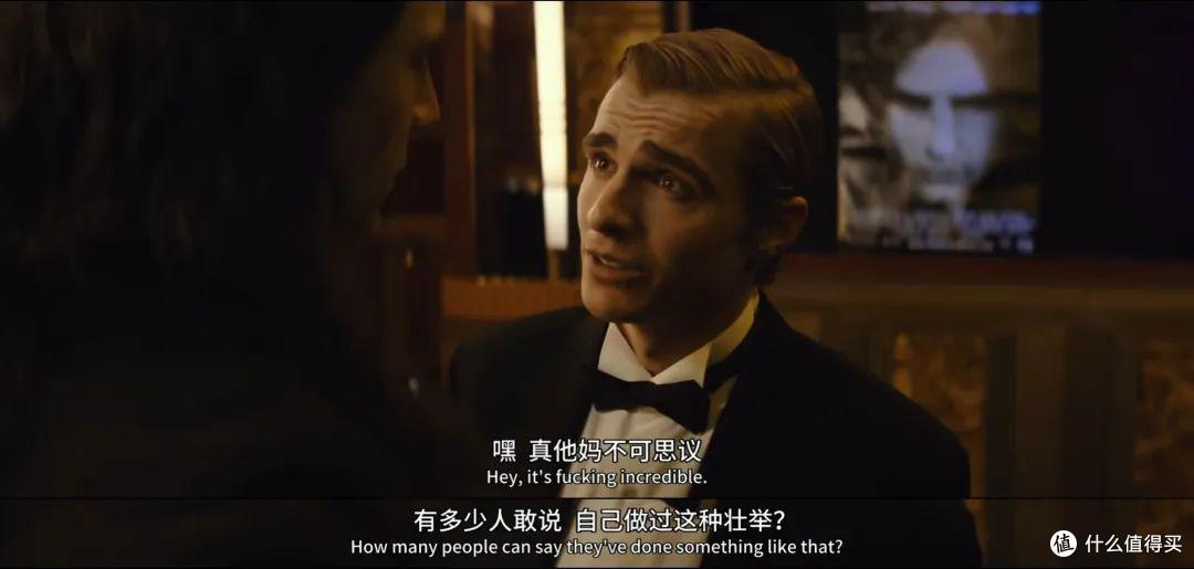 把烂片拍成神，他做到了。