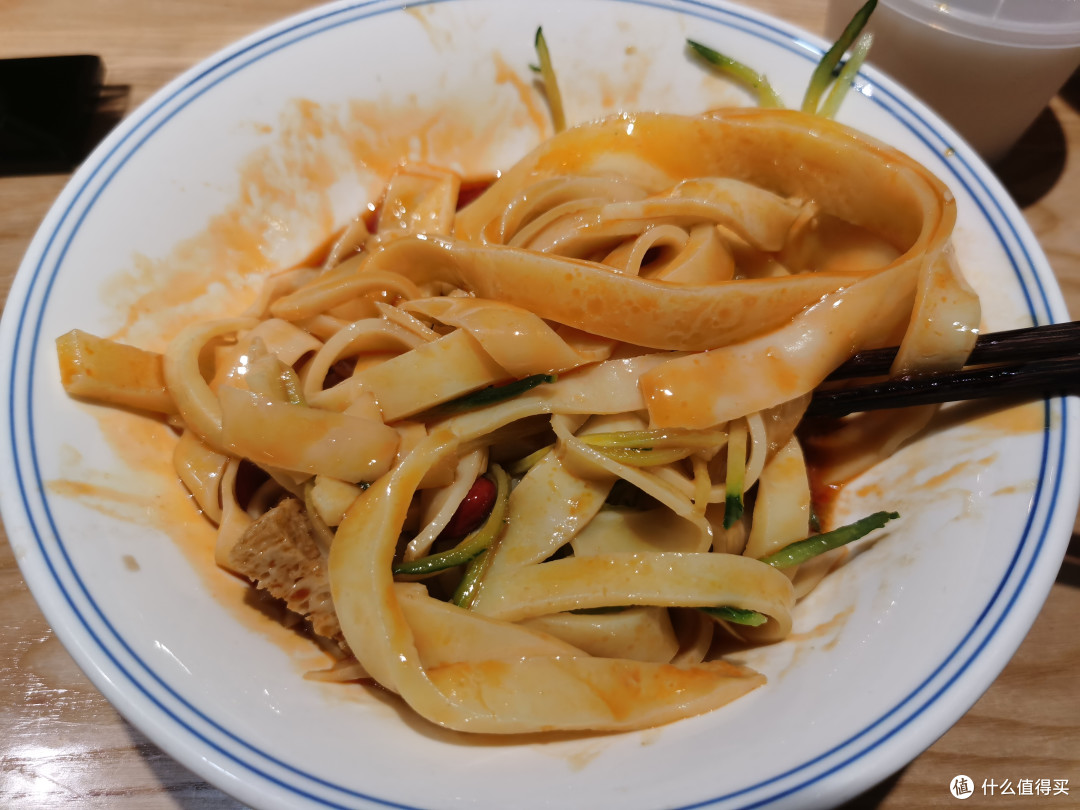 浓郁西北风味,秋天的第一碗拉面,唏嘛香