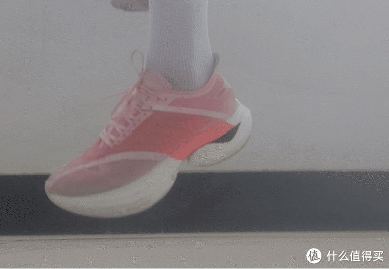这五双跑鞋，代表了2022年国产碳板的最高水准
