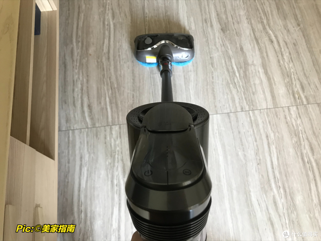 “吸擦一体”的吸尘器,是不是智商税?体验过后,结果一目了然