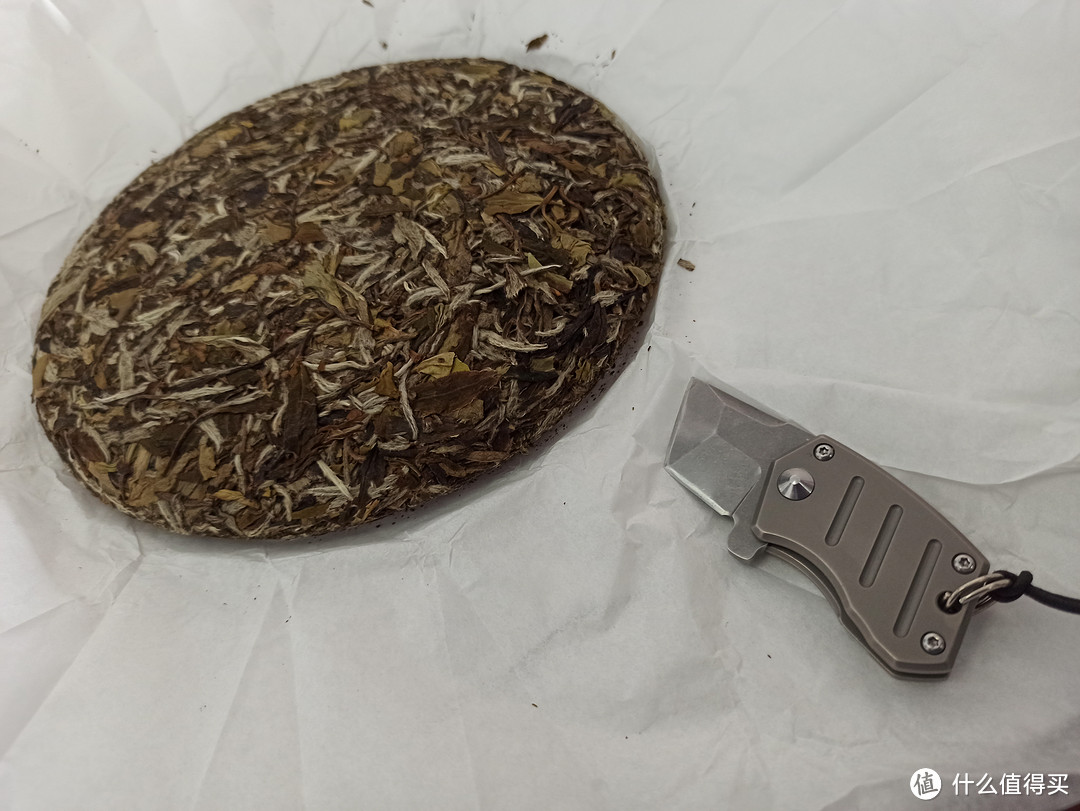 这个双11，在京东上购买的白牡丹茶饼开箱试尝。