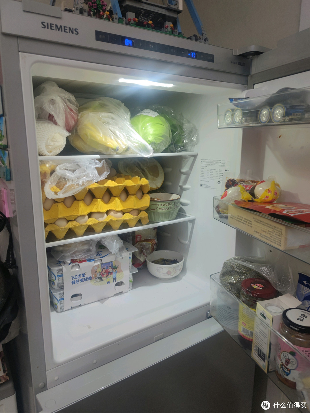 西门子0度保鲜三门冰箱。