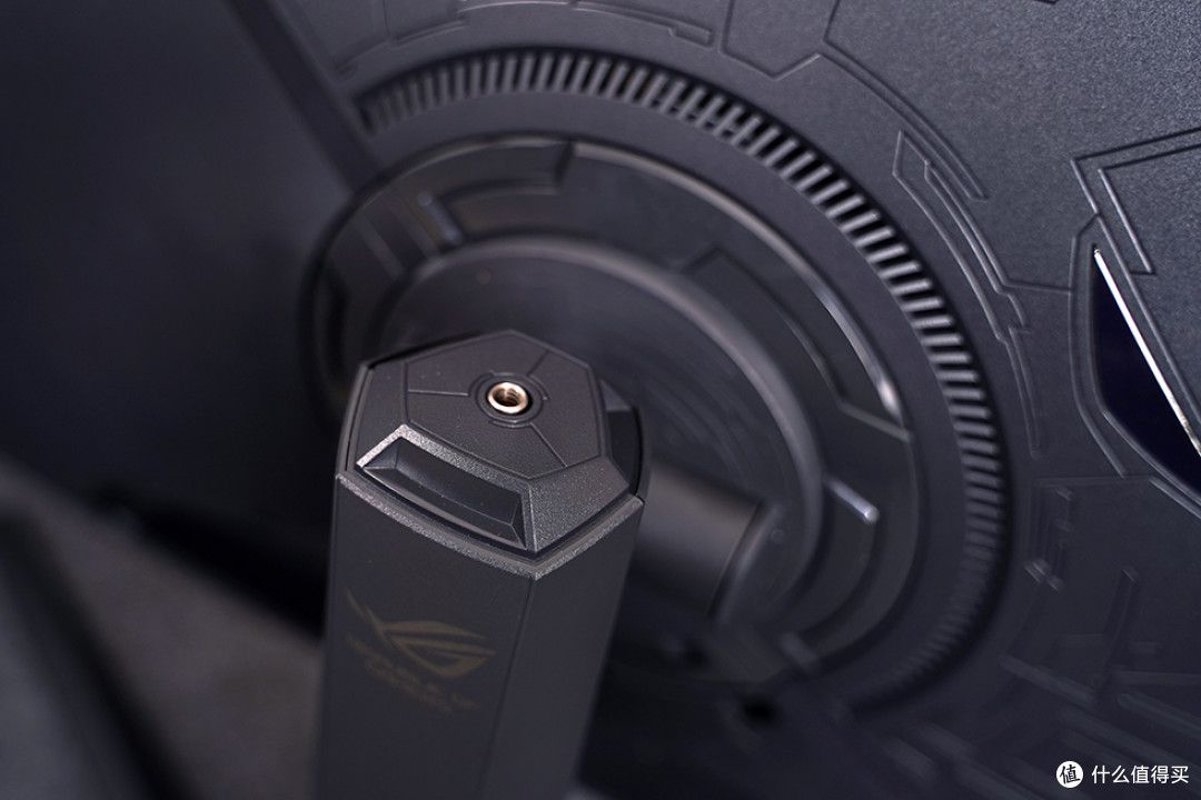 满足你我的40系显卡 ，ROG 绝神32（XG32UQ）显示器体验分享