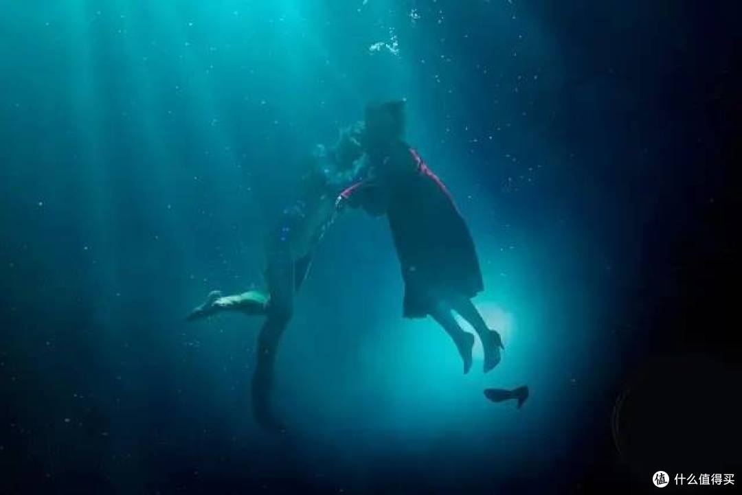 虽迟但到,号称是“真人版爱死机”的Netflix新剧,终归还是要讲一讲的。