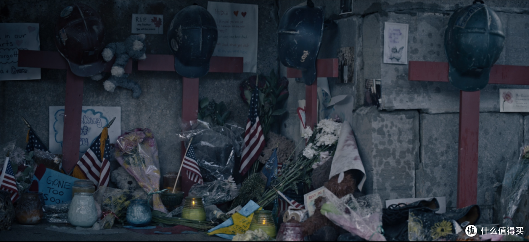 虽迟但到,号称是“真人版爱死机”的Netflix新剧,终归还是要讲一讲的。