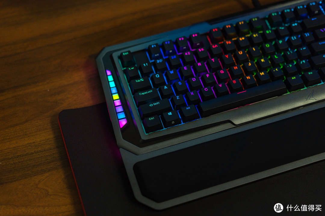 光轴+RGB加持，颜值性能同时在线：杜伽GK90/GM90键鼠套装使用体验