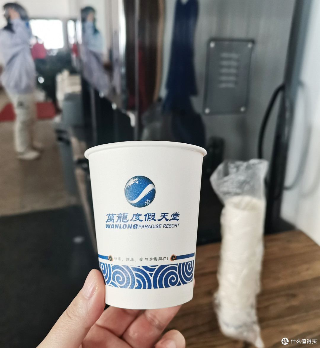 2022通滑卡万龙滑雪场攻略,各种免费交通、服务、吃喝