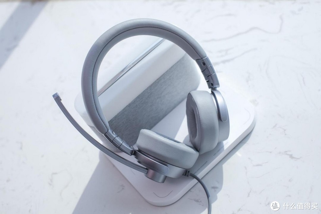 价格亲民的超实用耳机：ThinkBook 环境降噪会议耳麦