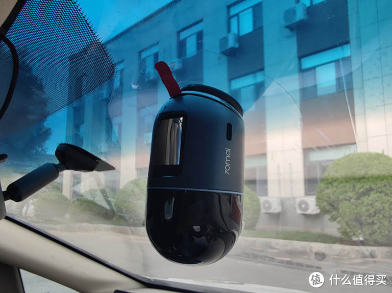 汽车安全伴侣:360°全景拍摄,24小时停车监控,70迈云台记录仪体验