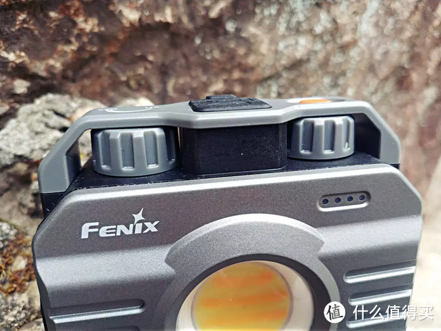 全能多用：fenix CL28R多功能户外灯