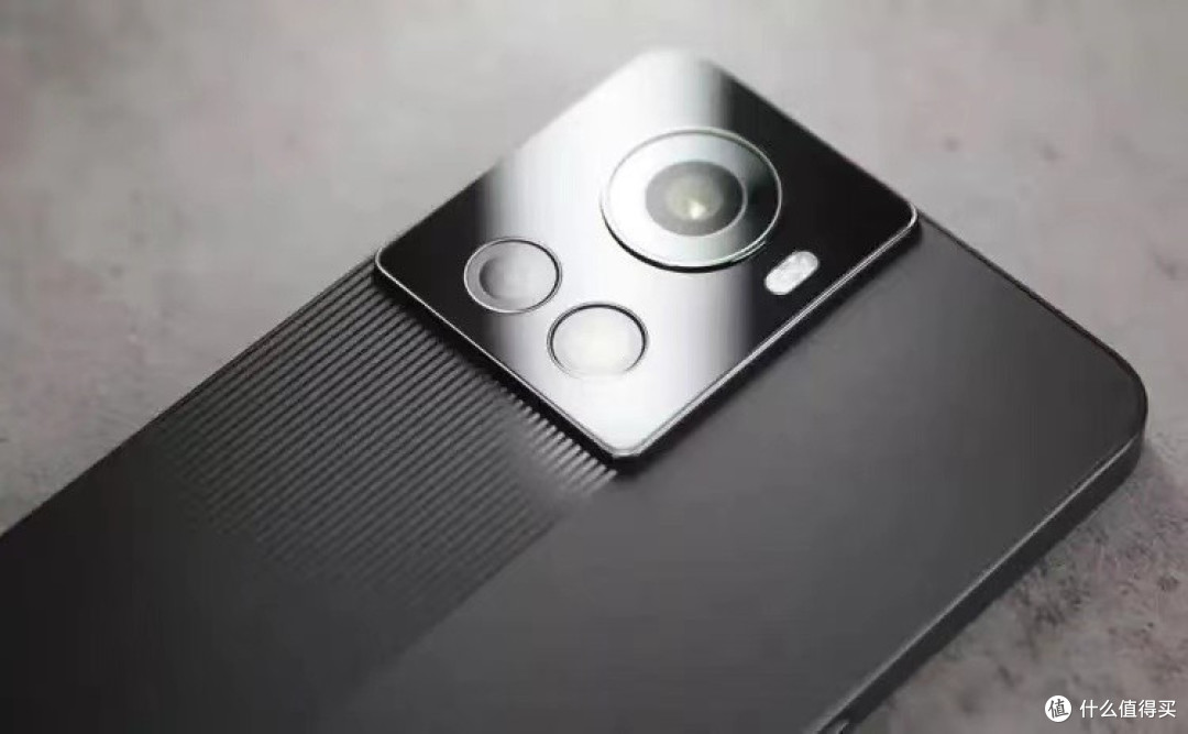 双十一持续加码:150W闪充+台积电5nm,12GB+256GB旗舰售价亲民
