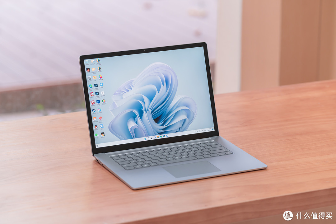 Surface Laptop 5 详测：模具延续经典，配置常规升级，性能表现亮眼