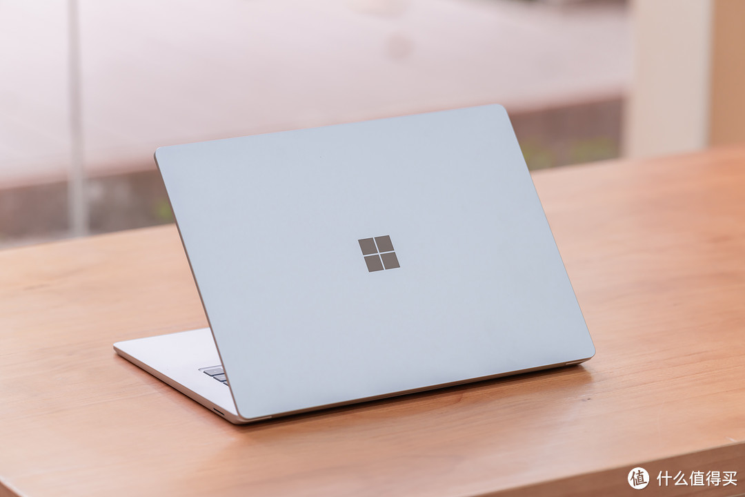 Surface Laptop 5 详测：模具延续经典，配置常规升级，性能表现亮眼