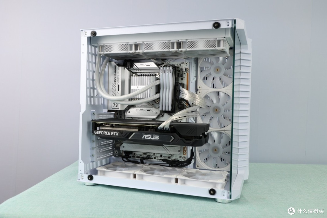 又大又白谁不爱?七彩虹Z790 GAMING FROZEN DDR4主板详细评测