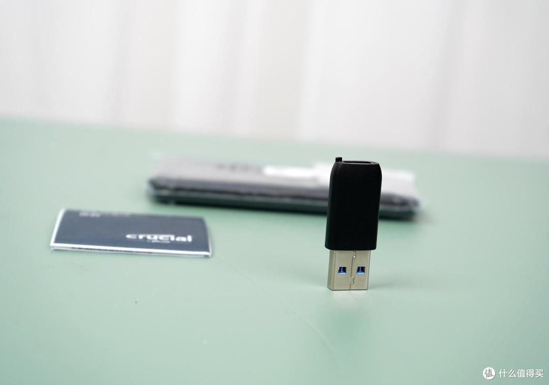 英睿达X8 移动固态硬盘评测:1GB s的起飞速度,谁能不爱?