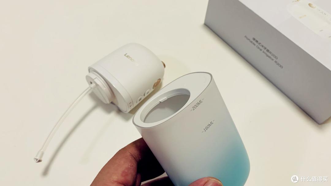 时刻展现自信笑容——联想便携式冲牙器R200