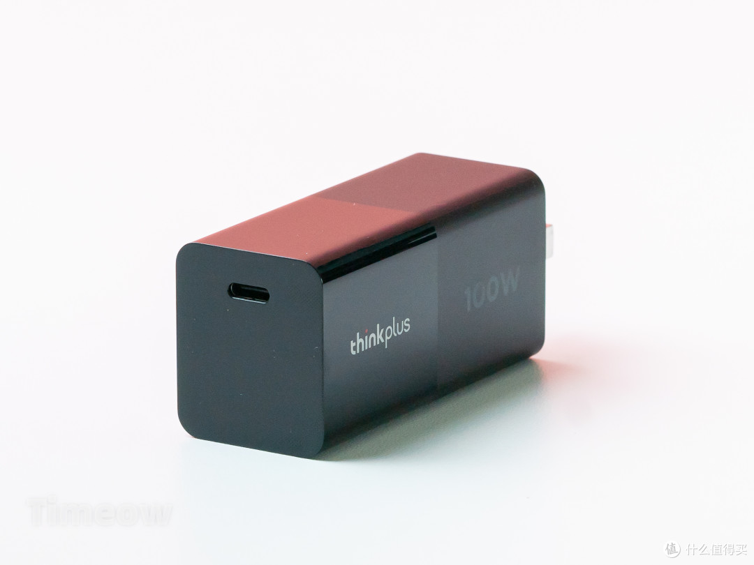 极致小巧 包中好物——联想thinkplus口红电源100W氮化镓充电器